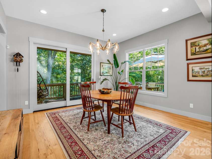 122 Cisco Road, Asheville, NC 28805.  MLS# CAR4400594, YatesRealty ID 41609. 