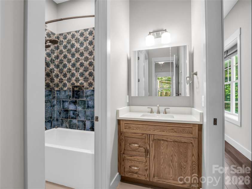 122 Cisco Road, Asheville, NC 28805.  MLS# CAR4400594, YatesRealty ID 41609. Jack and Jill bathrom on lower level
