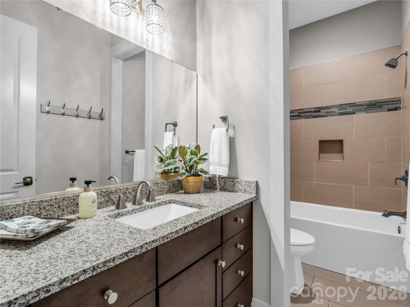 122 Cisco Road, Asheville, NC 28805.  MLS# CAR4400594, YatesRealty ID 41609. Second full bath on main level