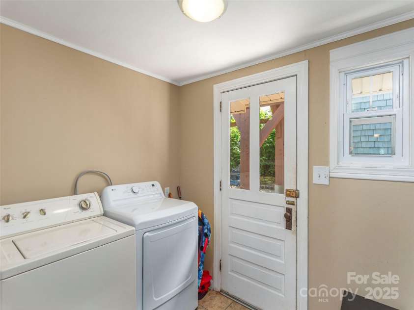 213 Chapel Drive, Lake Junaluska, NC 28745.  MLS# CAR4290739, YatesRealty ID 4161. 