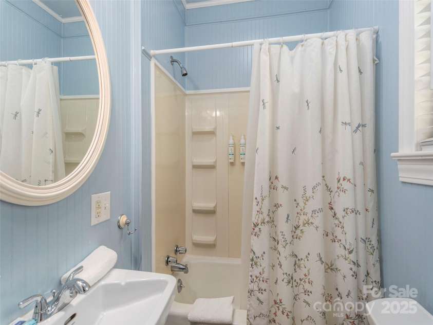 213 Chapel Drive, Lake Junaluska, NC 28745.  MLS# CAR4290739, YatesRealty ID 4161. 