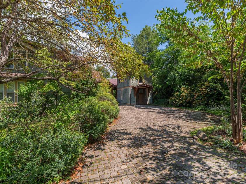 213 Chapel Drive, Lake Junaluska, NC 28745.  MLS# CAR4290739, YatesRealty ID 4161. 