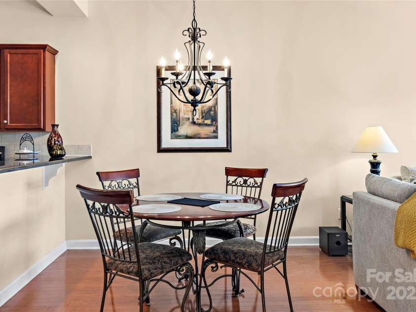 302 Pelican Lane, Clemmons, NC 27012.  MLS# CAR4240695, YatesRealty ID 4161. 