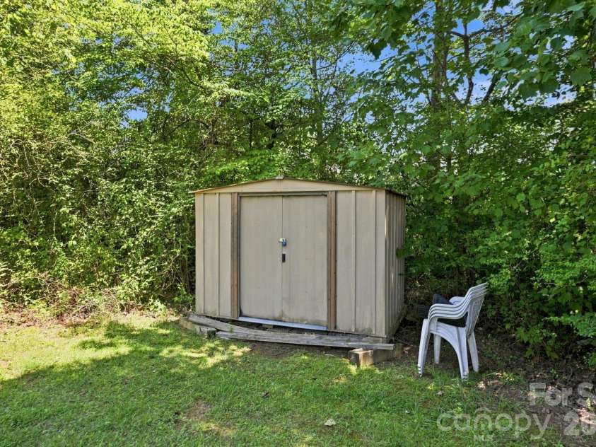 109 Ray Dawn Lane, Mooresville, NC 28117.  MLS# CAR4409110, YatesRealty ID 41612. 