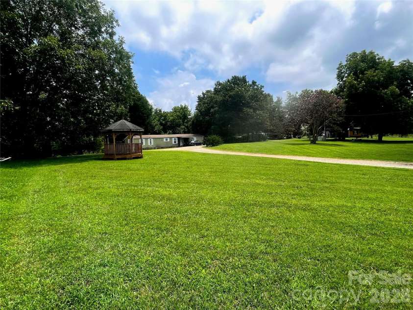109 Ray Dawn Lane, Mooresville, NC 28117.  MLS# CAR4409110, YatesRealty ID 41612. 