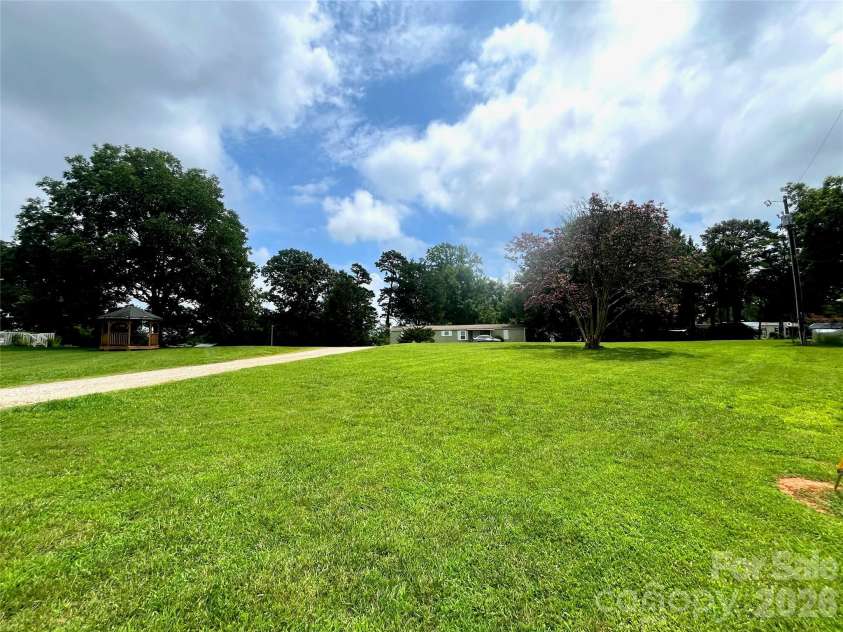 109 Ray Dawn Lane, Mooresville, NC 28117.  MLS# CAR4409110, YatesRealty ID 41612. 