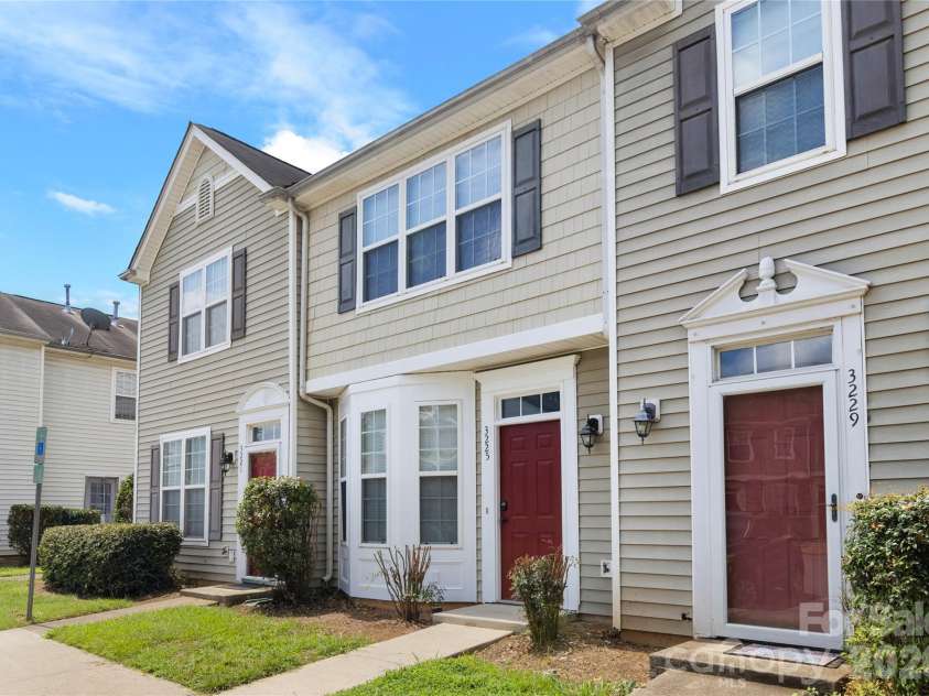 3225 Tyler Finley Way, Charlotte, NC 28269.  MLS# CAR4410964, YatesRealty ID 41615. 