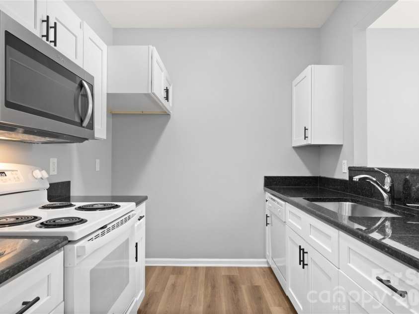 3225 Tyler Finley Way, Charlotte, NC 28269.  MLS# CAR4410964, YatesRealty ID 41615. 