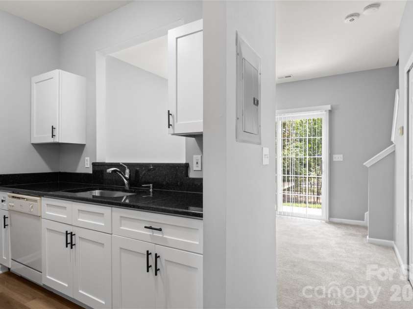 3225 Tyler Finley Way, Charlotte, NC 28269.  MLS# CAR4410964, YatesRealty ID 41615. 