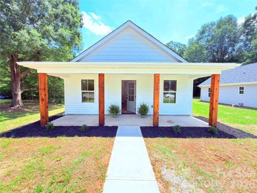 253 Anson Avenue, Norwood, NC 28128.  MLS# CAR4410093, YatesRealty ID 41617. 