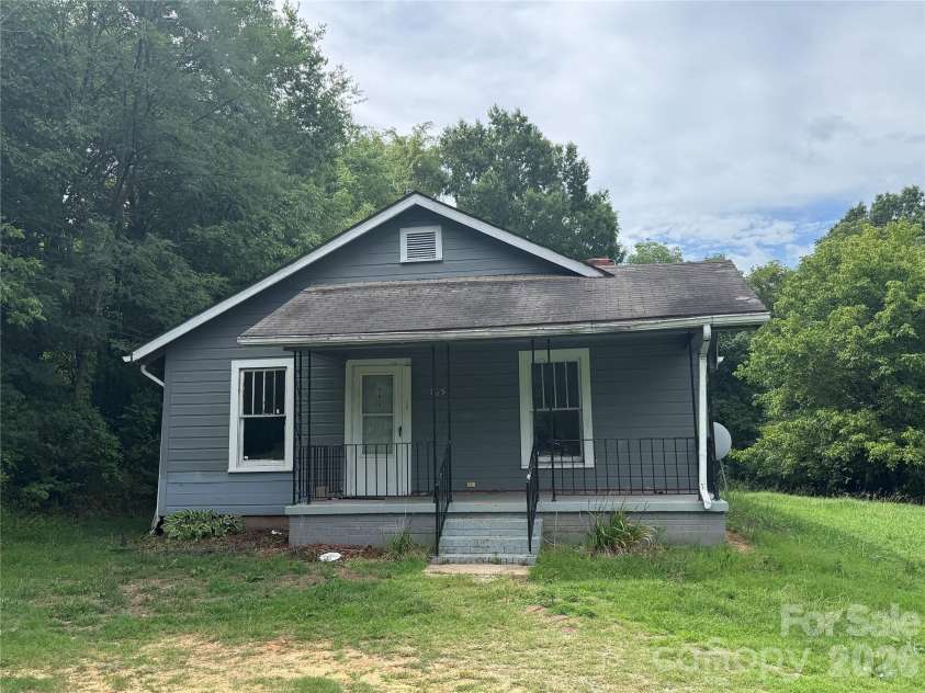 165 Stafford Drive, Salisbury, NC 28144.  MLS# CAR4409889, YatesRealty ID 41618. 