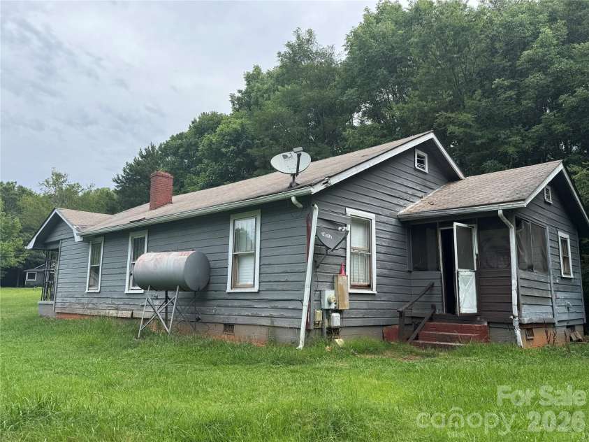 165 Stafford Drive, Salisbury, NC 28144.  MLS# CAR4409889, YatesRealty ID 41618. 