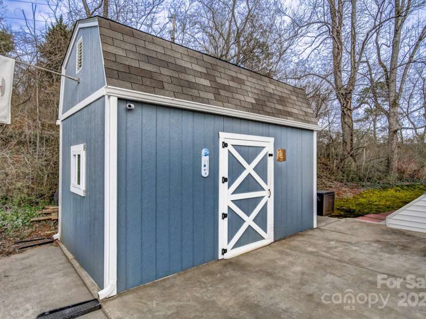 4 Morgan Branch Road, Candler, NC 28715.  MLS# CAR4225201, YatesRealty ID 4162. 