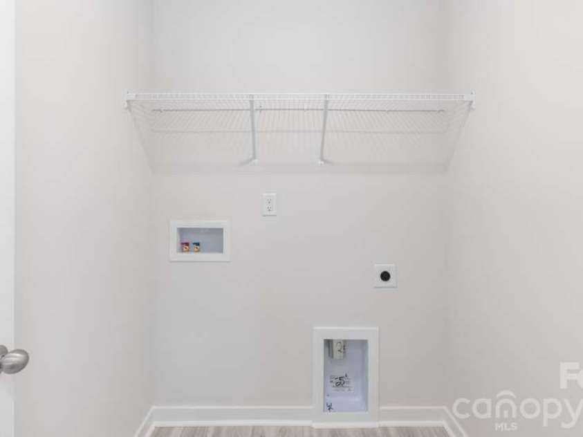 5128 Parker Forest Road, Charlotte, NC 28215.  MLS# CAR4397202, YatesRealty ID 41620. 