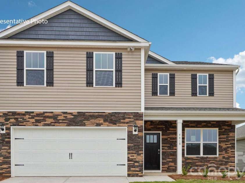 5124 Parker Forest Road, Charlotte, NC 28215.  MLS# CAR4397206, YatesRealty ID 41621. 
