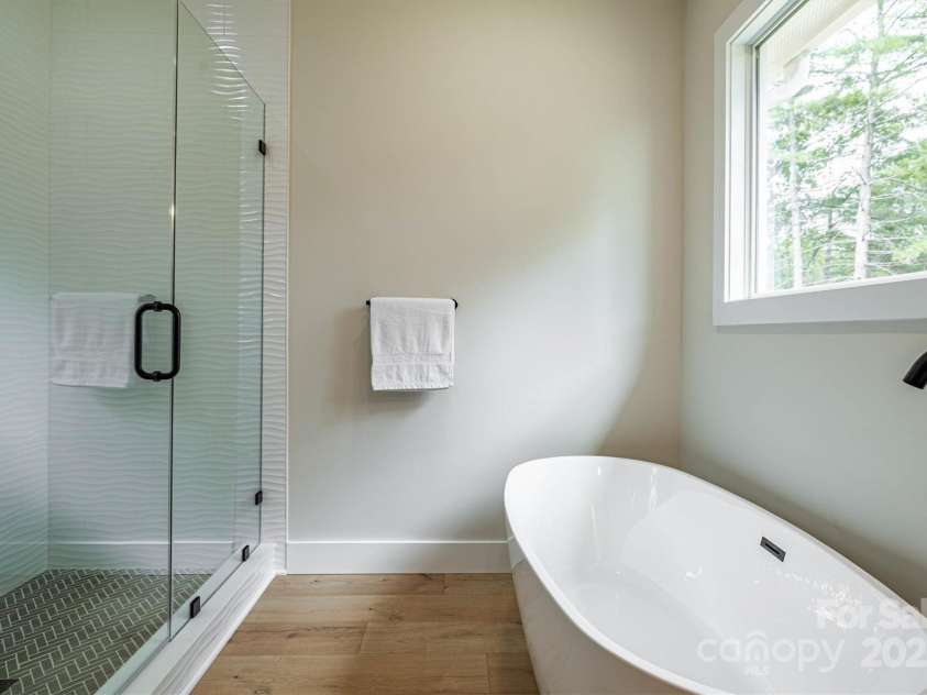 1008 Faith Court, Morganton, NC 28655.  MLS# CAR4311787, YatesRealty ID 41627. Primary Bathroom