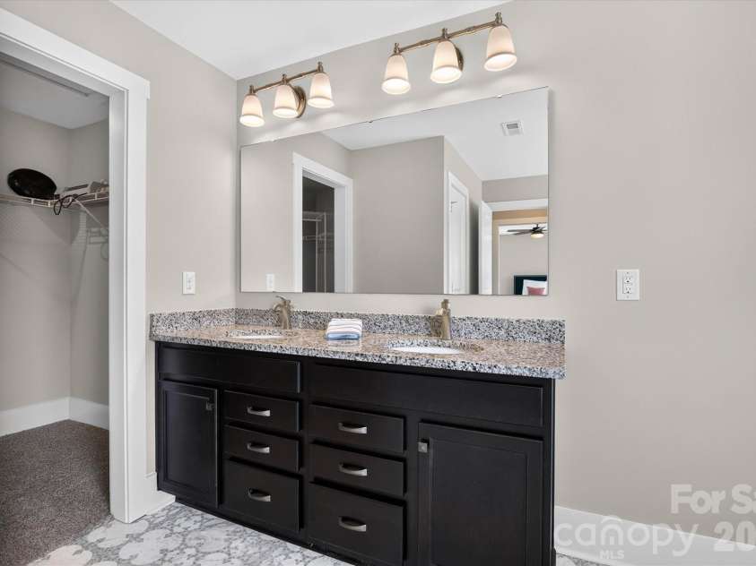 16184 Commodore Drive, Lancaster, SC 29720.  MLS# CAR4408562, YatesRealty ID 41628. 