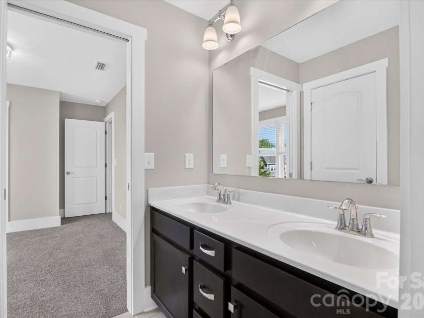 16184 Commodore Drive, Lancaster, SC 29720.  MLS# CAR4408562, YatesRealty ID 41628. 