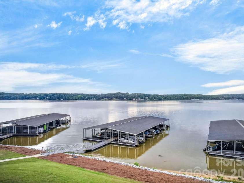 16184 Commodore Drive, Lancaster, SC 29720.  MLS# CAR4408562, YatesRealty ID 41628. 
