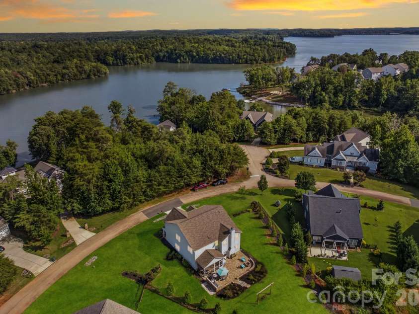 16184 Commodore Drive, Lancaster, SC 29720.  MLS# CAR4408562, YatesRealty ID 41628. Twilight Virtual Edit