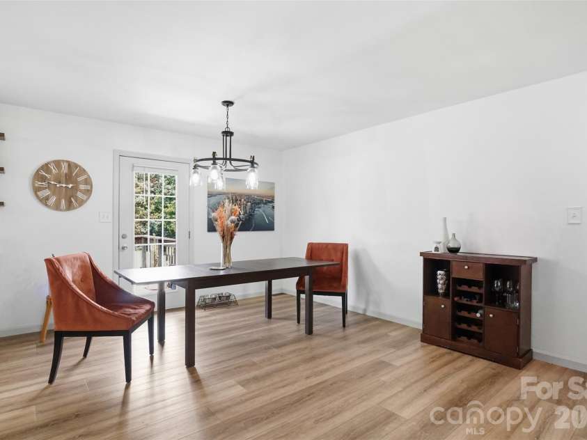 918 Tirzah Road, York, SC 29745.  MLS# CAR4407415, YatesRealty ID 41629. Dining Area