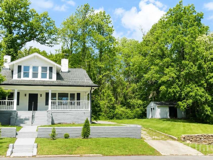 105 Inman Avenue, Bessemer City, NC 28016.  MLS# CAR4337137, YatesRealty ID 4163. 