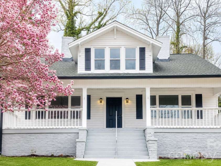 105 Inman Avenue, Bessemer City, NC 28016.  MLS# CAR4337137, YatesRealty ID 4163. 