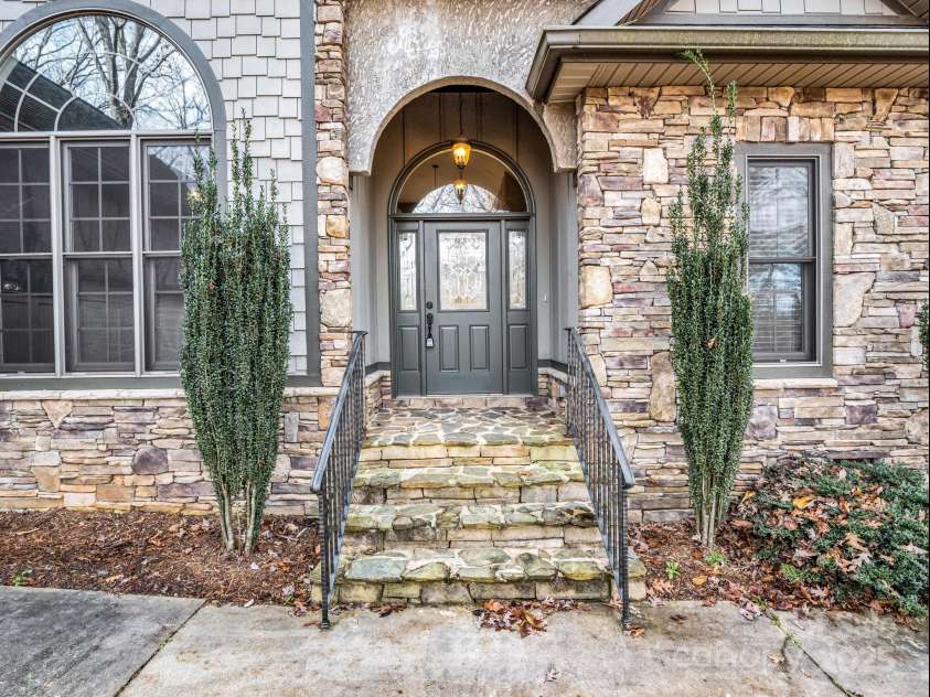 351 Rambling Creek, Tryon, NC 28782.  MLS# CAR4327105, YatesRealty ID 4163. 