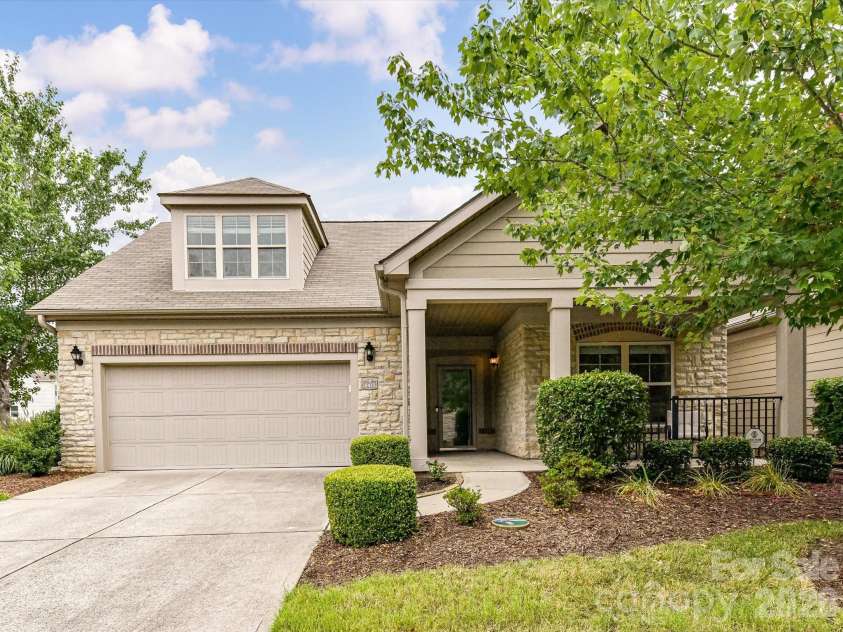 4415 Parkgate Drive, Matthews, NC 28105.  MLS# CAR4403700, YatesRealty ID 41630. 