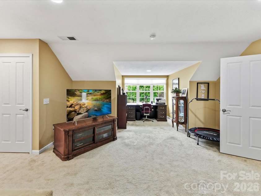4415 Parkgate Drive, Matthews, NC 28105.  MLS# CAR4403700, YatesRealty ID 41630. 