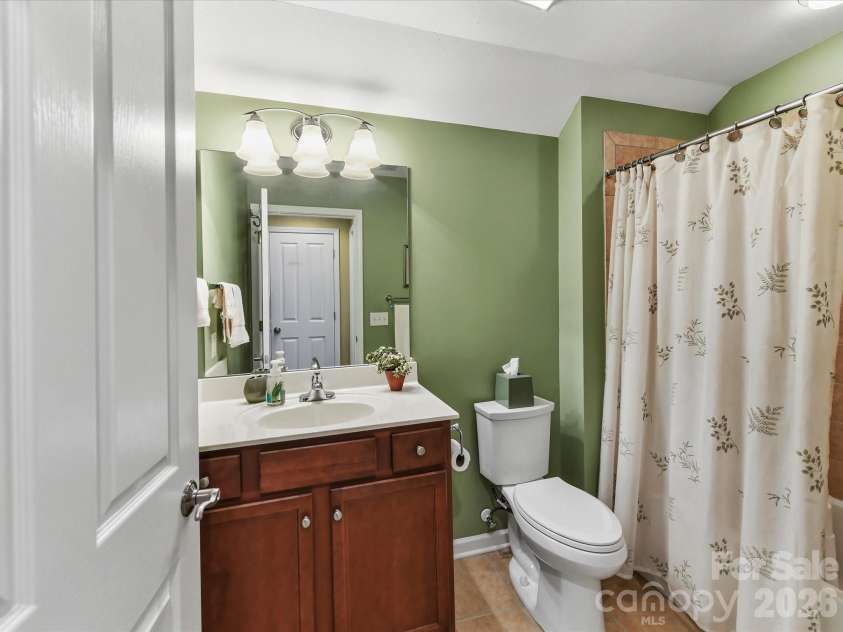 4415 Parkgate Drive, Matthews, NC 28105.  MLS# CAR4403700, YatesRealty ID 41630. 