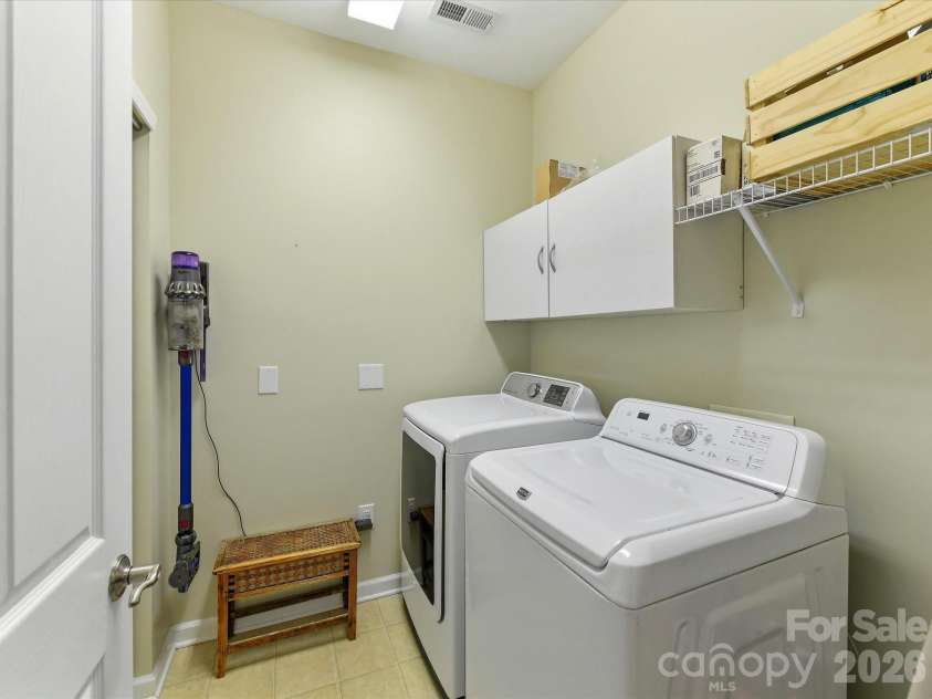 4415 Parkgate Drive, Matthews, NC 28105.  MLS# CAR4403700, YatesRealty ID 41630. 
