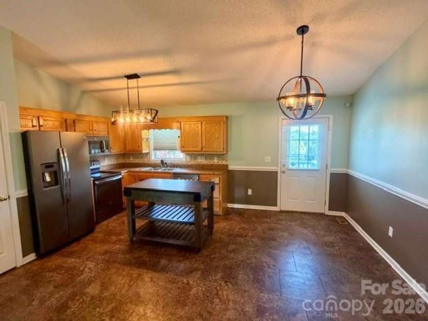 362 Mt Herman Road, Hudson, NC 28638.  MLS# CAR4410654, YatesRealty ID 41631. SS appliances/kitchen in mint condition!