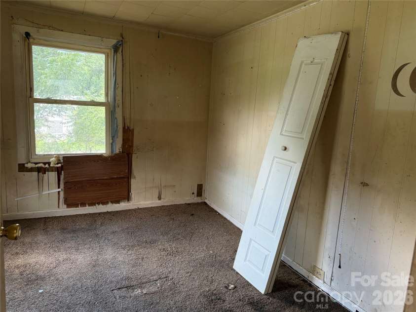 712 Myrtle Street, Gastonia, NC 28052.  MLS# CAR4410939, YatesRealty ID 41633. 