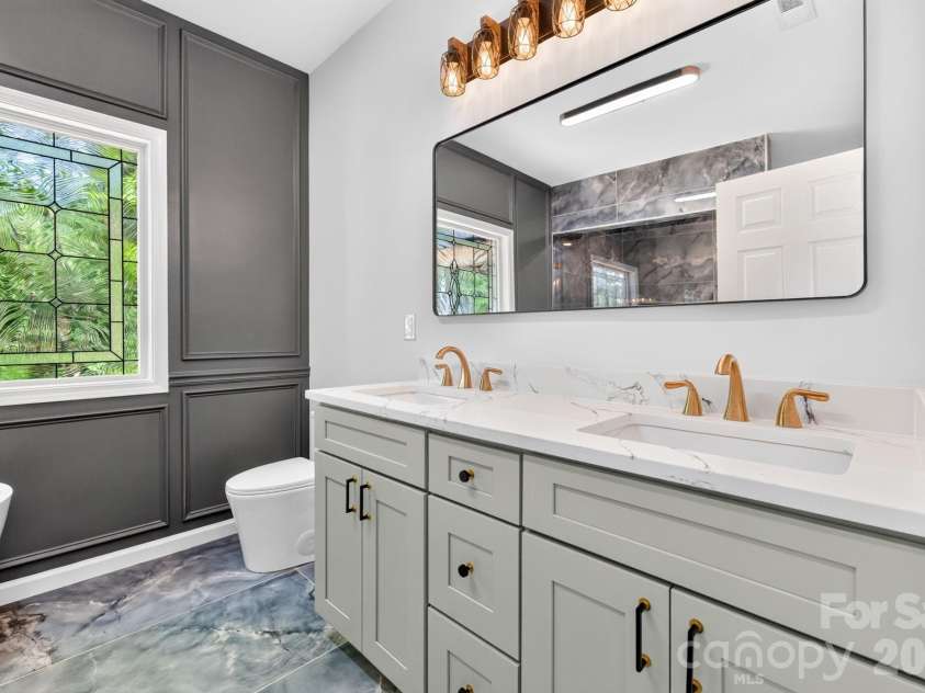 2013 Dogwood Trail, Shelby, NC 28150.  MLS# CAR4404167, YatesRealty ID 41634. 