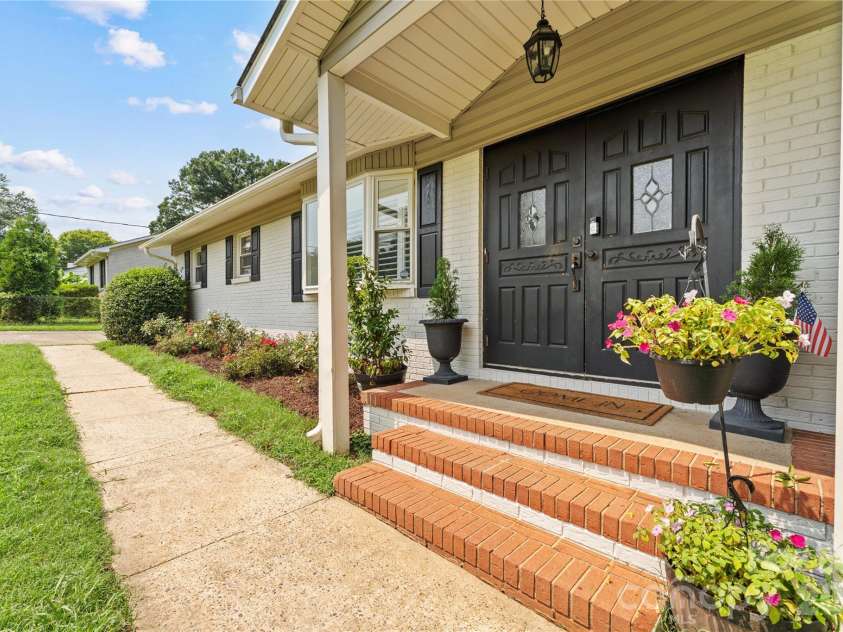 505 Amon Lane, Pineville, NC 28134.  MLS# CAR4407845, YatesRealty ID 41635. Front Entry