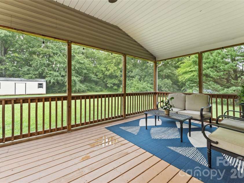 505 Amon Lane, Pineville, NC 28134.  MLS# CAR4407845, YatesRealty ID 41635. Sunroom w/Vaulted Ceilings