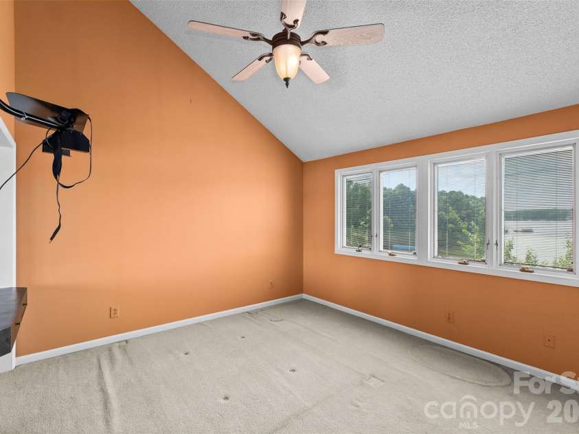248 Periwinkle Lane, Lexington, NC 27292.  MLS# CAR4408783, YatesRealty ID 41636. 