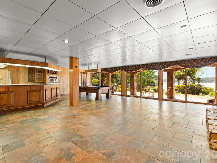 248 Periwinkle Lane, Lexington, NC 27292.  MLS# CAR4408783, YatesRealty ID 41636. 