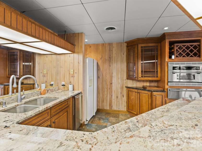 248 Periwinkle Lane, Lexington, NC 27292.  MLS# CAR4408783, YatesRealty ID 41636. 