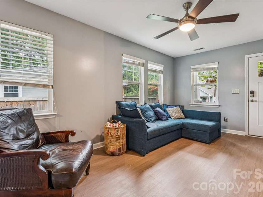 114 Turner Avenue, Charlotte, NC 28216.  MLS# CAR4408994, YatesRealty ID 41637. 