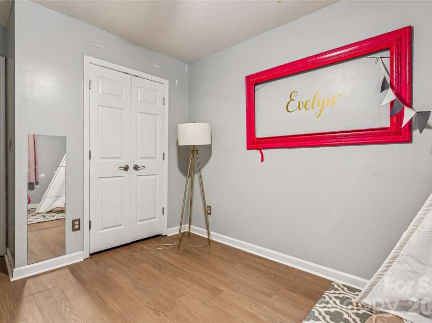 114 Turner Avenue, Charlotte, NC 28216.  MLS# CAR4408994, YatesRealty ID 41637. 
