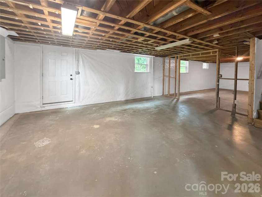 501 Rhodes Avenue, Kings Mountain, NC 28086.  MLS# CAR4408076, YatesRealty ID 41638. 