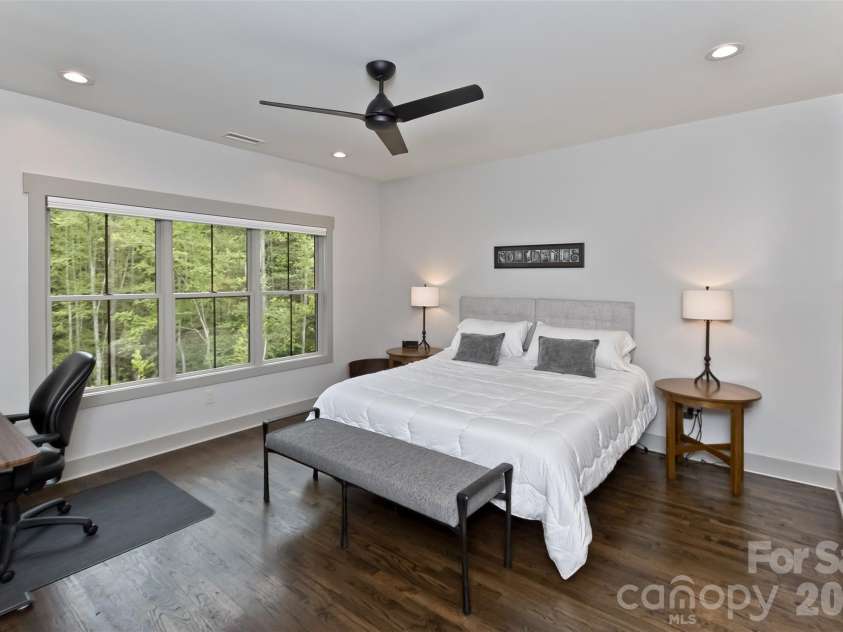 157 Copper Valley Lane, Hendersonville, NC 28739.  MLS# CAR4401396, YatesRealty ID 41639. Spacious Primary Bedroom with view