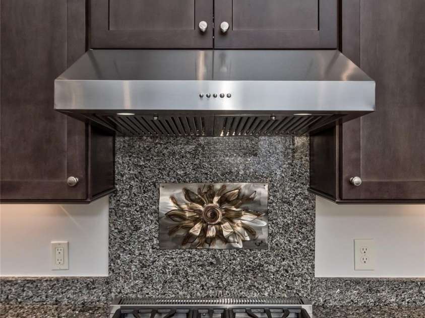 157 Copper Valley Lane, Hendersonville, NC 28739.  MLS# CAR4401396, YatesRealty ID 41639. Top End Appliances