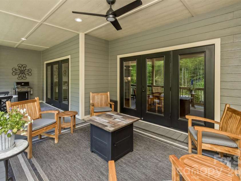157 Copper Valley Lane, Hendersonville, NC 28739.  MLS# CAR4401396, YatesRealty ID 41639. Two Deck Entry's.