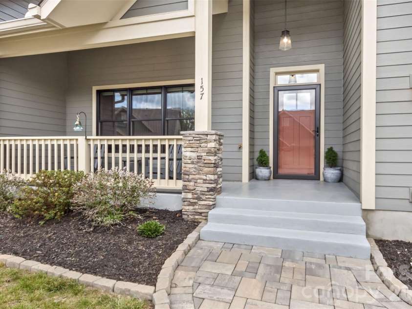 157 Copper Valley Lane, Hendersonville, NC 28739.  MLS# CAR4401396, YatesRealty ID 41639. Welcoming Frontage