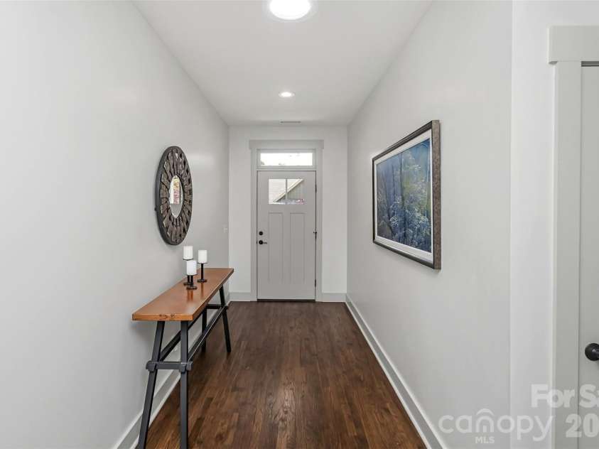 157 Copper Valley Lane, Hendersonville, NC 28739.  MLS# CAR4401396, YatesRealty ID 41639. Wide Natural Light Entry
