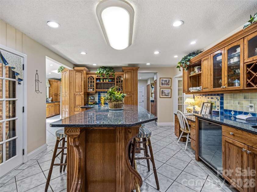 122 Stuyvesant Road, Asheville, NC 28803.  MLS# CAR4409602, YatesRealty ID 41640. 