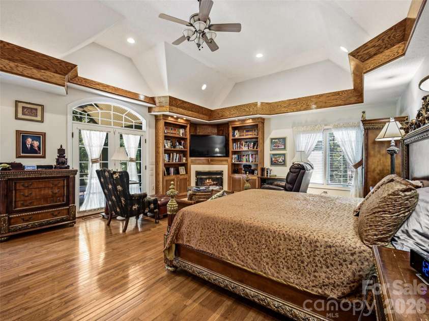 122 Stuyvesant Road, Asheville, NC 28803.  MLS# CAR4409602, YatesRealty ID 41640. 